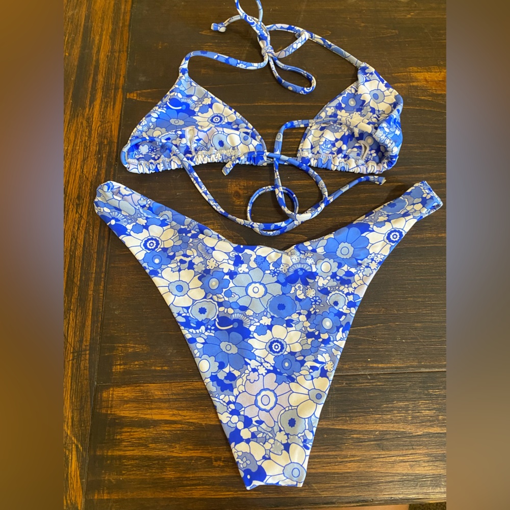 Get back bikini - Picture 2 of 2